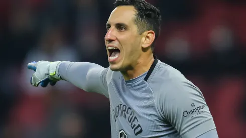 Foto: (Pedro H. Tesch/AGIF) - Gatito Fernández não acredita que tenha faltado comprometimento no Botafogo