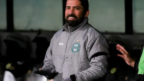 Foto: (Robson Mafra/AGIF) - Gustavo Morínigo tem dado oportunidades à cria da base do Coritiba