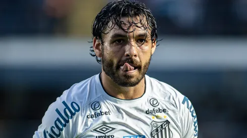 Foto: Diogo Reis/AGIF | Goulart vai jogar a Série B