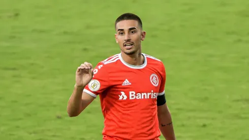 Foto: Thiago Ribeiro/AGIF - Galhardo expõe polêmica no Internacional
