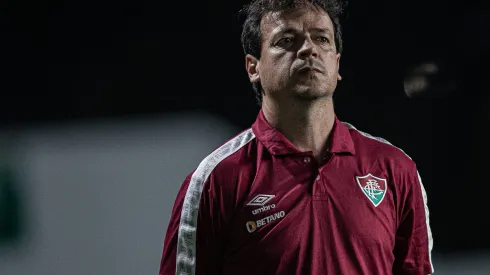 Foto: (Heber Gomes/AGIF) – Destaque no Fluminense, Fernando Diniz entrou no radar do Atlético-MG
