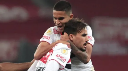 Foto: Rubens Chiri / saopaulofc.net – Cria de Cotia entra no radar do Bétis
