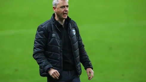 Foto: (Pedro H. Tesch/AGIF) - Tiago Nunes, ex-técnico do Grêmio, revelou que tentou trazer Marcelo Grohe de volta, mas o negócio não foi concretizado por decisão da diretoria