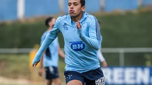 Foto: (Gustavo Aleixo/Cruzeiro) - Miticov é um dos jovens que não serão aproveitados pelo Cruzeiro