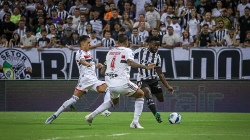 Foto: (Lucas Emanuel/AGIF) – O Ceará foi eliminado pelo São Paulo na Sul-Americana na disputa por pênaltis
