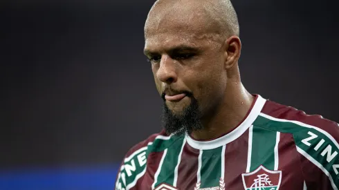 Foto: (Jorge Rodrigues/AGIF) – Felipe Melo cobrou mais união da torcida do Fluminense
