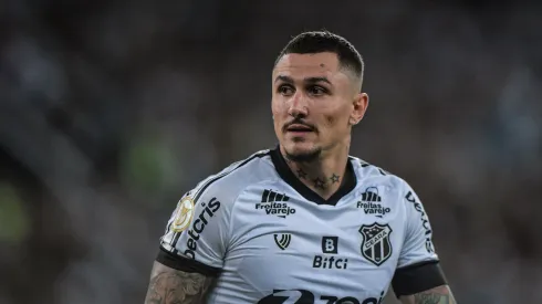 Foto: (Thiago Ribeiro/AGIF) - Vina, do Ceará, viralizou nas redes sociais ao responder os xingamentos de uma criança