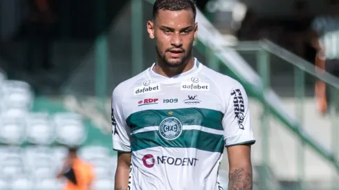 Foto: Robson Mafra/AGIF – Thonny Anderson é reintegrado no Coritiba
