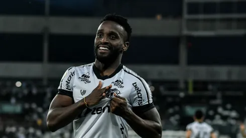 Foto: (Thiago Ribeiro/AGIF) - Mendoza tem sido a referência no ataque do Ceará em 2022