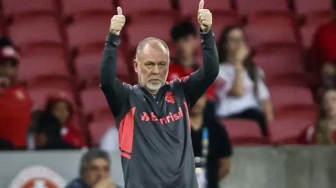 Pedro H. Tesch/AGIF- Mano Menezes, técnico do Inter