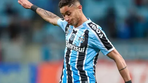 Foto: ( Lucas Uebel/Grêmio FBPA) – Diogo Barbosa tem sido criticado pelos torcedores do Grêmio
