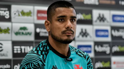 Thiago Ribeiro/AGIF- Léo Matos, Lateral-direito do Vasco