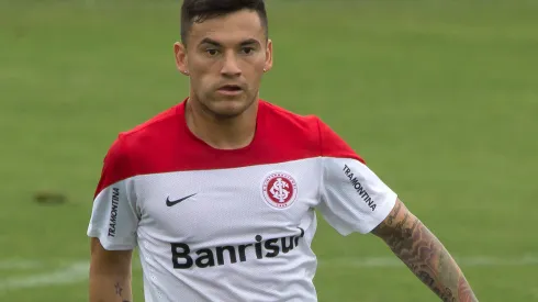 Foto: Raul Pereira/AGIF - Staff de Aránguiz detona direção do Internacional