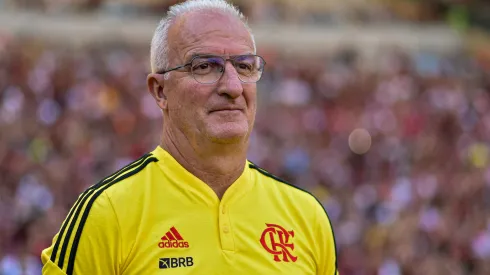 Foto: (Thiago Ribeiro/AGIF) - Dorival Júnior, técnico do Flamengo, indicou a contratação de um destaque do Internacional em 2022