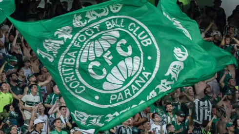 Foto: (Robson Mafra/AGIF) - O Coritiba precisa melhorar seu desempenho fora de casa para ter maiores chances de evitar o rebaixamento no Brasileirão