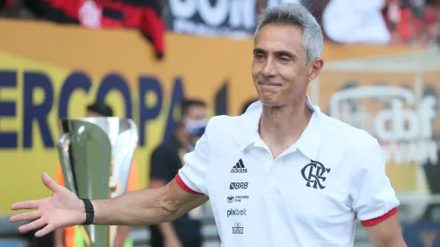 Foto: (Gil Gomes/AGIF) – Paulo Sousa, ex-Flamengo, está sendo especulado no futebol italiano
