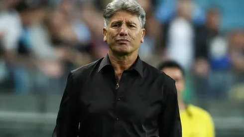 Foto: (Pedro H. Tesch/AGIF) - Renato Gaúcho pode promover mudanças na defesa do Grêmio