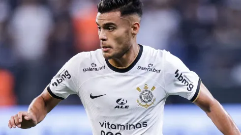 Photo by Alexandre Schneider/Getty Images – Corinthians tenta contratar meio-campista argentino para 2023
