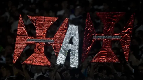 Thiago Ribeiro/AGIF- Torcida do Vasco durante a partida contra o Sampaio Corrêa em São Januário.
