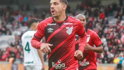 Foto: (Gabriel Machado/AGIF) - David Terans foi o grande destaque do Athletico nesta quarta (2)