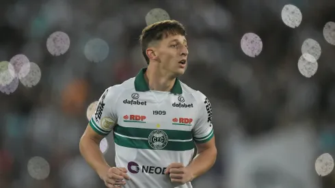 Foto: Thiago Ribeiro/AGIF- Jogador não deve ser mais utilizado no Coxa
