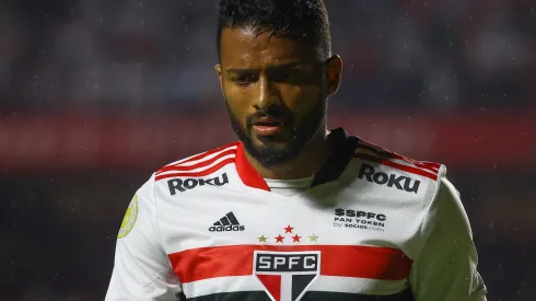 Foto: Marcello Zambrana/AGIF – Reinaldo pode deixar o São Paulo no fim do ano
