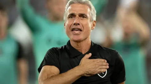 Foto: Jorge Rodrigues/AGIF - Castro faz apelo ao Botafogo nos bastidores