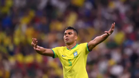 Photo by Laurence Griffiths/Getty Images - Casemiro garante Brasil nas oitavas da Copa