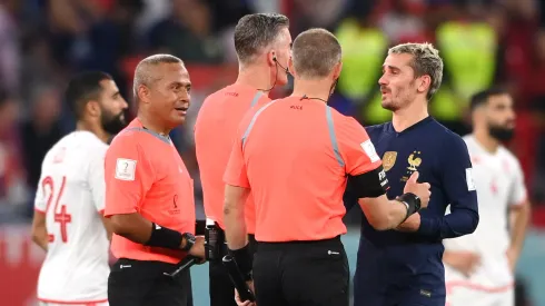 Foto: (Stu Forster/Getty Images) - Griezmann teve um gol polêmico invalidado pela arbitragem nesta Copa do Mundo