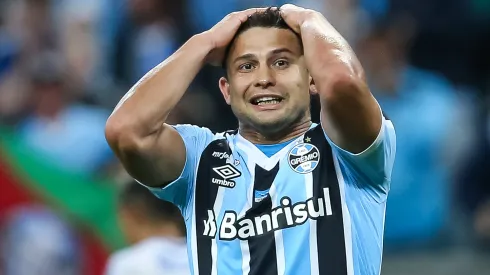 Foto: Pedro H. Tesch/AGIF - Elkeson vai deixar o Grêmio