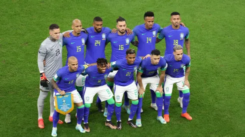 Tim Nwachukwu/ Getty Images- Seleção Brasileira durante o duelo contra Camarões
