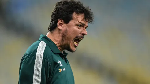 Foto: Thiago Ribeiro/AGIF - Abel tenta levar joia de Diniz ao Palmeiras