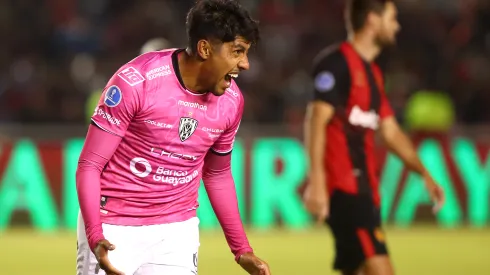 Photo by Raul Sifuentes/Getty Images - Segovia está próximo do Botafogo