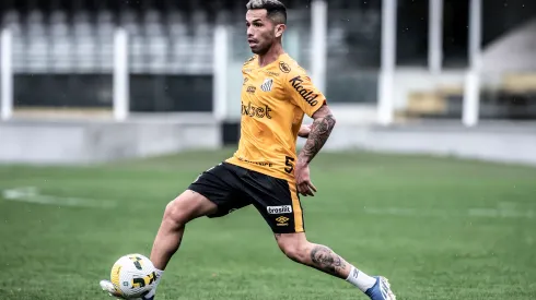 Foto: Ivan Storti/Santos FC - Tatuagem de Carabajal chama a atenção no Santos