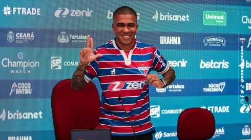 Mateus Lotif/FEC- Lucas Esteves, lateral-esquerdo do Fortaleza