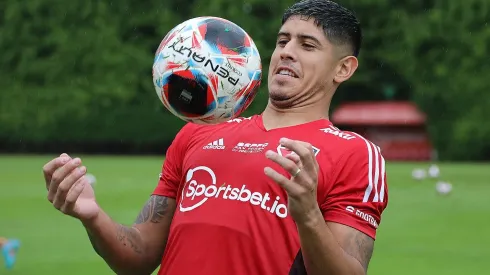 Foto: Reprodução/ Twitter oficial São Paulo FC - Tricolor anunciou a contratação de Alan Franco