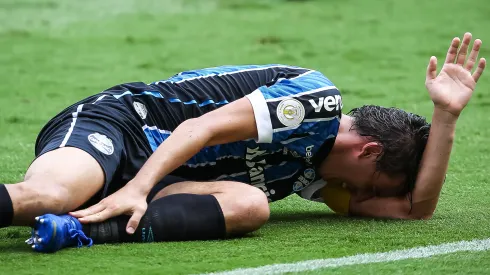 Foto: Pedro H. Tesch/AGIF - Situação de Geromel é exposta no Grêmio