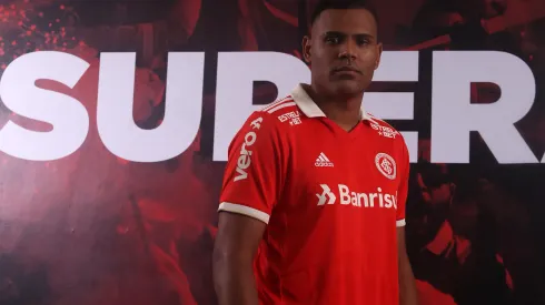 Foto: (Ricardo Duarte/Internacional) - Mikael ainda não atingiu os índices físicos esperados pelo Internacional