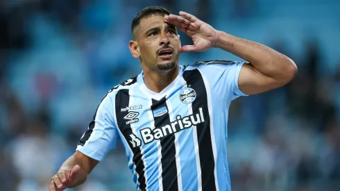 Pedro H. Tesch/AGIF- Diego Souza, centroavante do Grêmio
