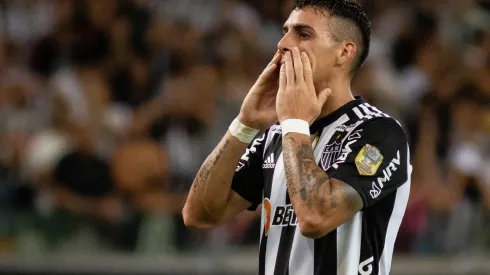 Foto: (Fernando Moreno/AGIF) – Pavon sofreu uma lesão na coxa direita durante treinamento do Atlético
