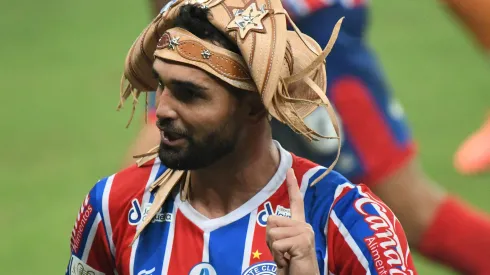 Foto: (Kely Pereira/AGIF) - Gilberto, ex-Bahia, está próximo de ser contratado pelo Cruzeiro