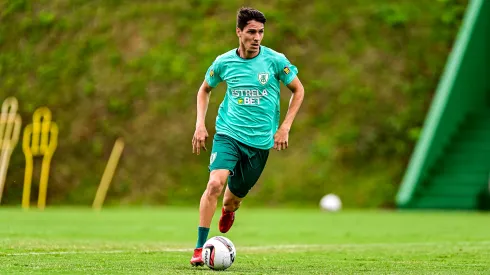 Foto: Mourão Panda / América - Jogador ativou o modo sincero e deu sua opinião sobre o confronto contra o Cruzeiro