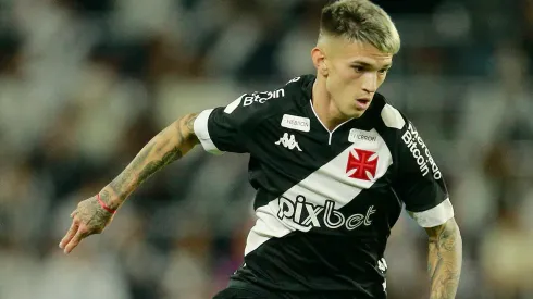 Foto: (Daniel Ramalho/Vasco) - Orellano deve começar no banco do Vasco na próxima rodada do Carioca