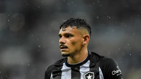 Foto: Thiago Ribeiro/AGIF - Botafogo se interessa por camisa 9 dos Emirados Árabes