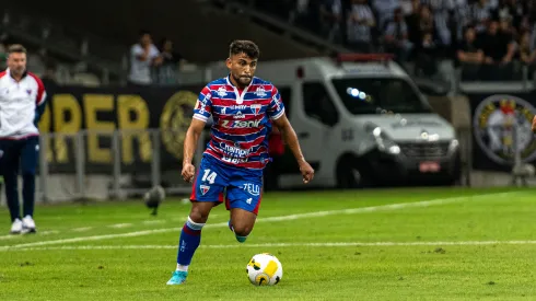 Alessandra Torres/AGIF- Ronald, volante do Fortaleza