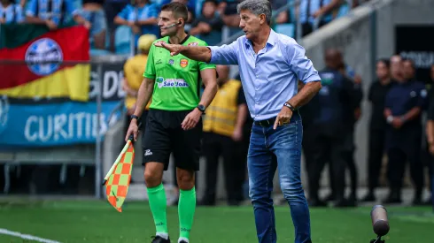 Foto: Maxi Franzoi/AGIF – Renato Gaúcho explica mudanças no Grêmio
