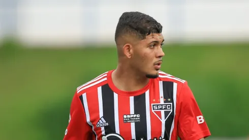 Foto: Marcello Zambrana/AGIF - Erison deve retornar em breve no São Paulo