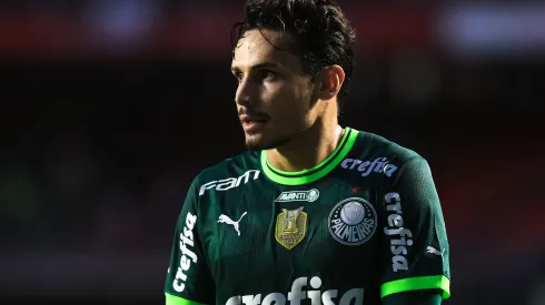 Foto: Marcello Zambrana/AGIF – Veiga vem se destacando pelo Palmeiras em 2023
