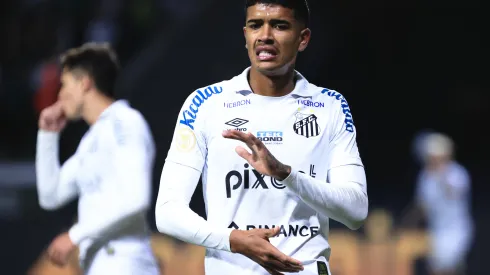 Foto: Ettore Chiereguini/AGIF - Lucas Barbosa comenta momento do Santos