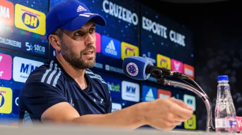 Foto: Gustavo Aleixo/Cruzeiro – Pezzolano fala sobre desemepenho decepcionante do Cruzeiro.
